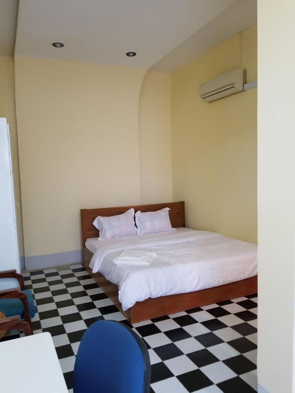 פנום פן Room 7 - Studio In A Villa 5Mn Walk From The Royal Palace With Swimming Pool מראה חיצוני תמונה