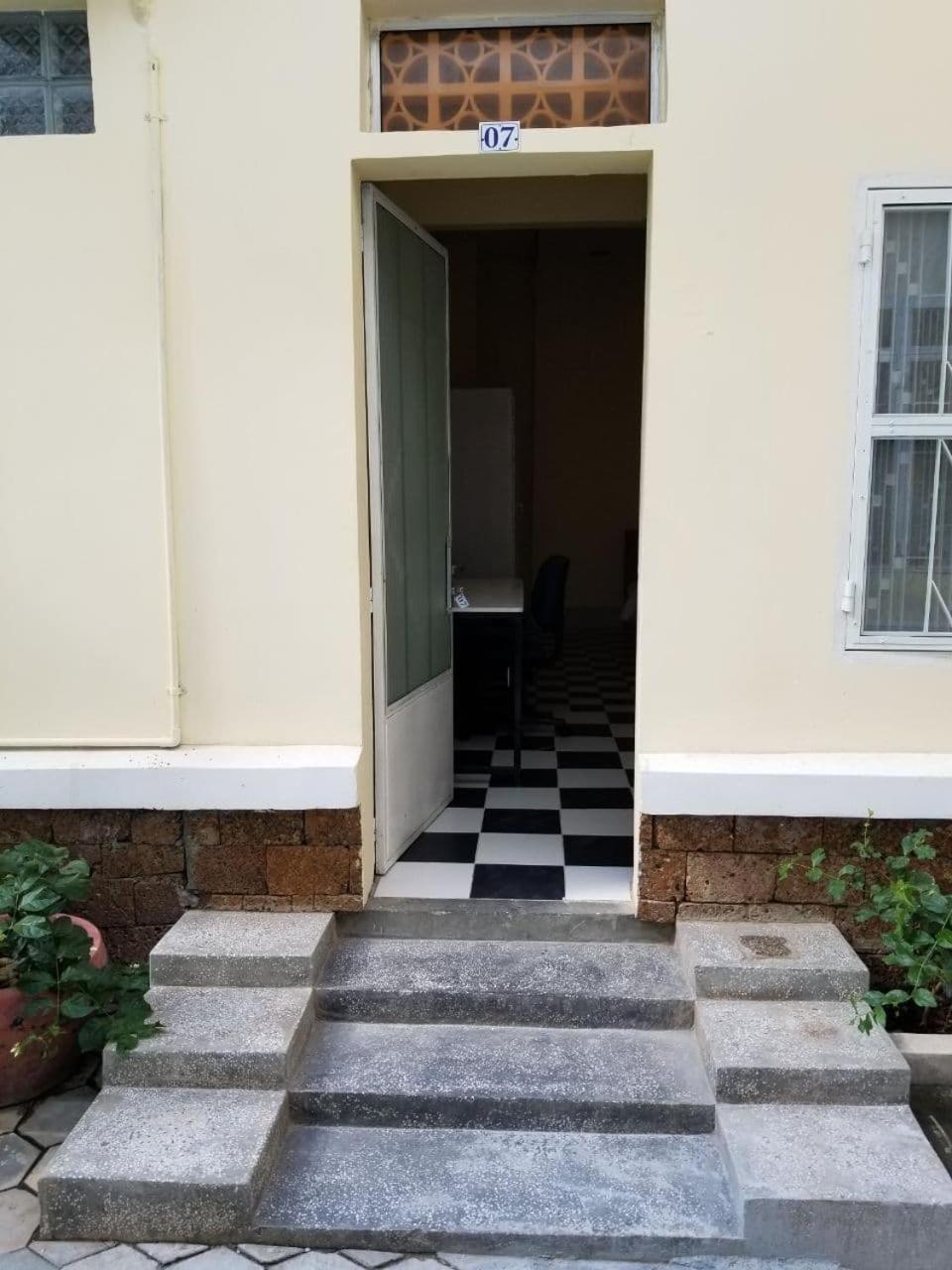 פנום פן Room 7 - Studio In A Villa 5Mn Walk From The Royal Palace With Swimming Pool מראה חיצוני תמונה